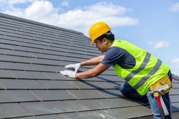 Best Commercial Roofing Services  in Holyoke, CO